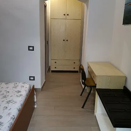 Domo Silvia Bed & Breakfast 3*