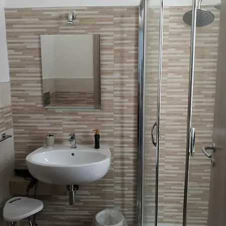 Domo Silvia Bed & Breakfast 3*