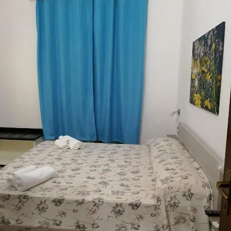 לינה וארוחת בוקר Domo Silvia